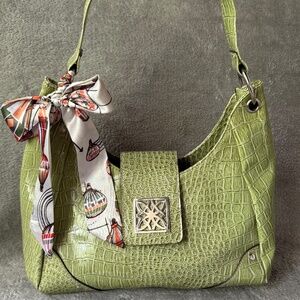 Croc-Embossed Green Shoulder Bag 🐊💚 Stylish & Functional